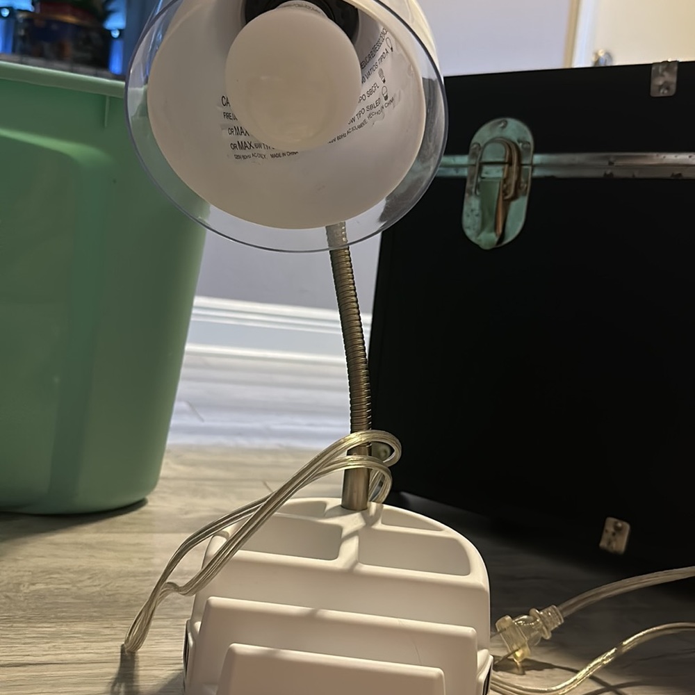 Lamp - Picture 2 of 4
